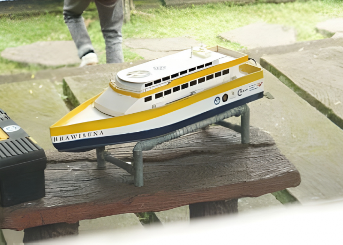 Inovasi Maritim UB Bersinar di KKI 2025: Tim VELTRO82 Tampilkan Kapal Fuel Engine Remote Berteknologi Tinggi