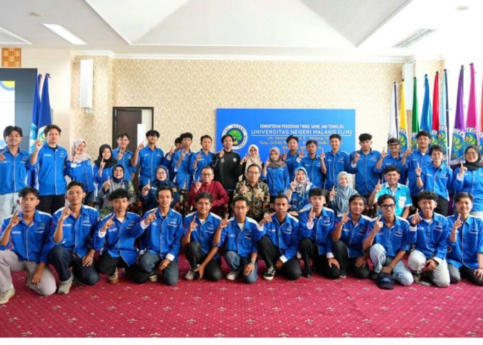 Rektor UM Lepas Delegasi ke Ajang Nasional: Kontes Robot Terbang, Mobil Hemat Energi, Kompetisi Debat