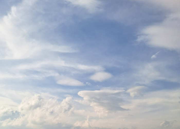 Cuaca Malang Raya 20 Maret: 17 Kecamatan Berawan, 16 Hujan Ringan, Jatim Masih Kategori Waspada Hujan Lebat