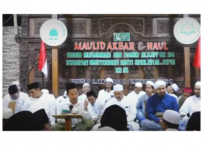 Maulid Nabi Menurut Gus Baha: Abu Lahab yang Kafir Saja Disebut Mendapat Berkah