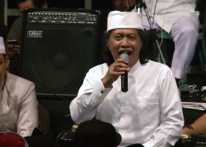 Video Lawas Cak Nun soal Lima Gunung Meletus Viral Lagi, Apa Maksudnya?
