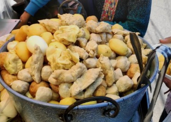 Cuma Butuh 2 Jam Ludes Terjual! Siomay Viral di Kawasan ABM, Harga Seribuan Jadi Incaran Mahasiswa