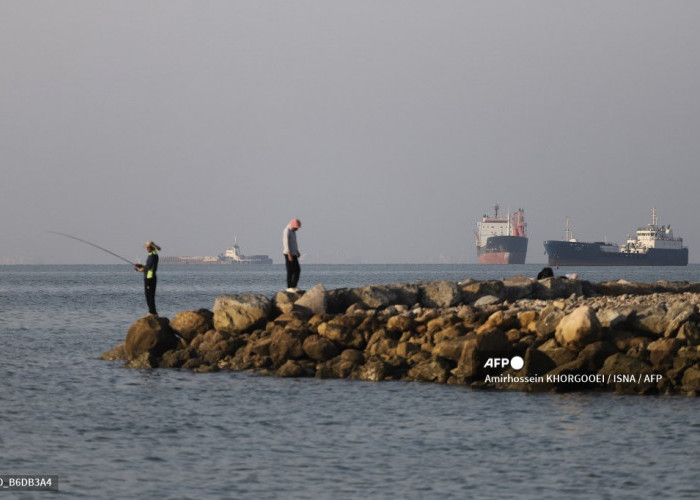 Usai Kesepakatan Damai As-Iran, Selat Hormuz Mulai Dilalui Kapal-Kapal Dagang, Trump: Jumat Depan Buka Penuh