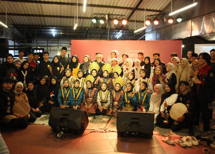 Siti Hajnia Pimpin Galang Donasi, Ketua Keluarga Tanoh Rencong Berkaca-kaca: Dampaknya Lebih Luas dari Tsunami