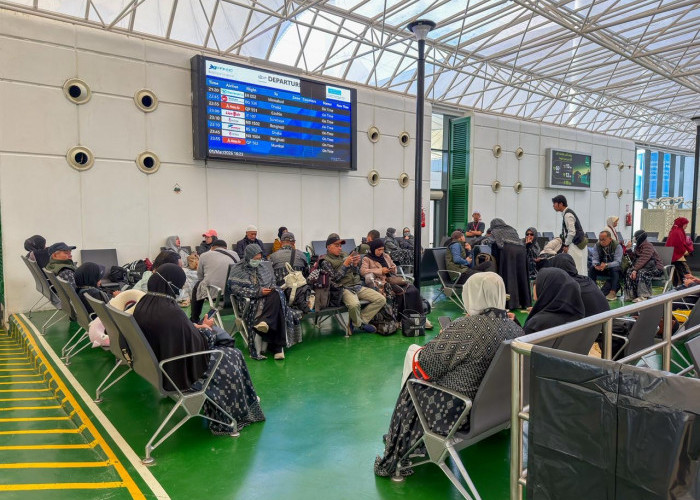 Sejak Perang Iran, 6.247 Jemaah Umrah yang Tertahan di Mekkah Sudah Bisa Pulang sejak Sabtu Lalu