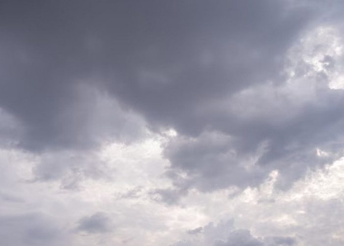 Prakiraan Cuaca 12 Desember: Malang Raya Diliputi Awan Tebal, Hujan Ringan-Sedang Sporadis