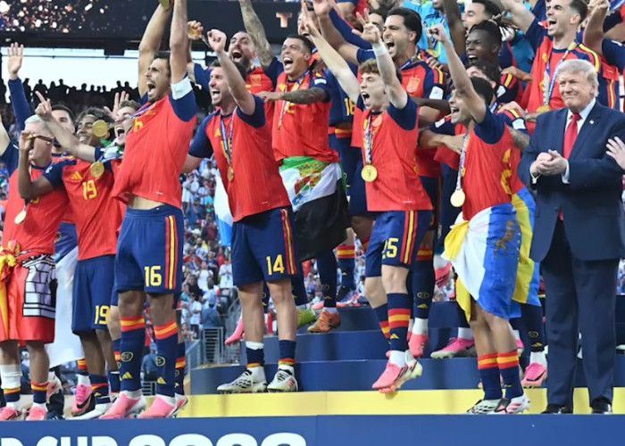 Donald Trump Jadi Sorotan Saat Spanyol Juara Piala Dunia 2026, Bertahan di Panggung Selebrasi