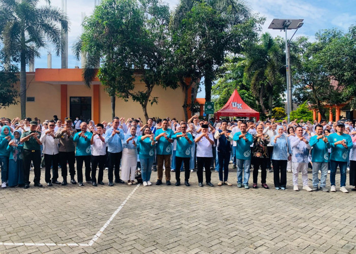 Bupati Sanusi Resmikan Klinik Center Universitas Kepanjen, Tekankan Cek Kesehatan dan Perilaku Hidup Bersih