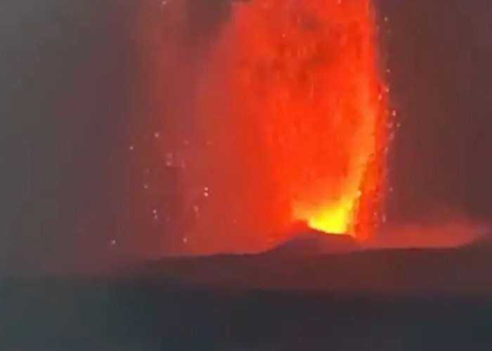 4 Gunung Api Erupsi Hari Ini, Apakah Saling Berkaitan? Ini Penjelasan PVMBG