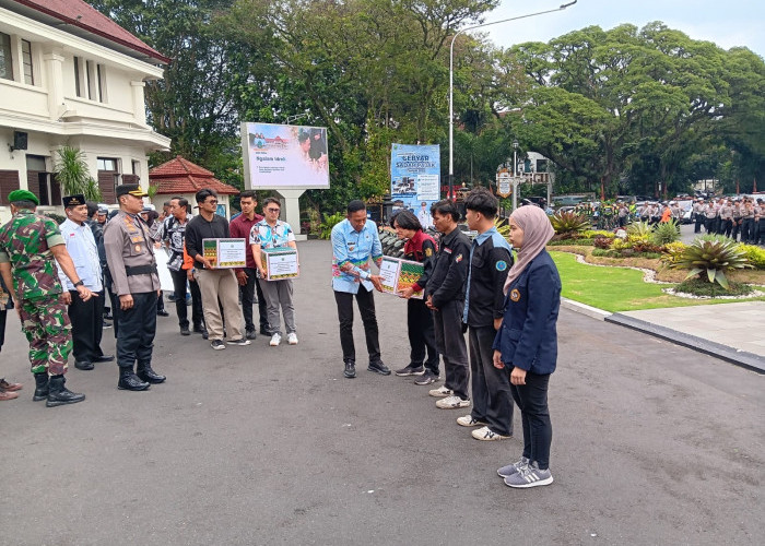 Wali Kota Malang Tegaskan Kesiapsiagaan Nataru dan Salurkan Bantuan untuk 122 Mahasiswa Terdampak Bencana