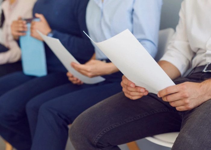 5 Prompt AI untuk Surat Lamaran Kerja Fresh Graduate, dari Marketing hingga Finance