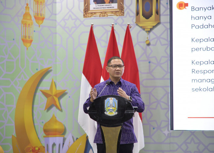 Dindik Jatim Larang Sekolah Angkat Pegawai Baru, Jamin Nasib 2.295 Guru Honorer
