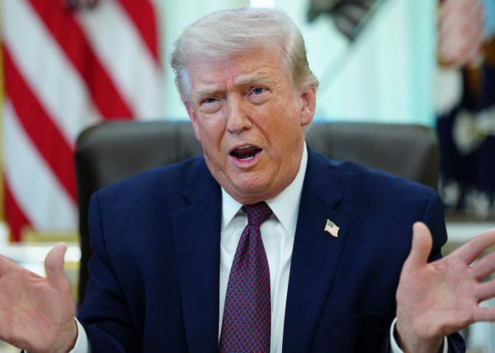 Trump Tetap 'Parkir' Kekuatan Militer di Timur Tengah sambil Negosiasi Gencatan Senjata dengan Iran