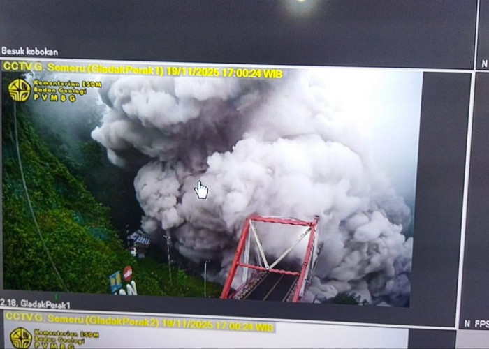  Awan Panas Semeru Lewati Gladak Perak, Capai 13 Km, PPGA Imbau Warga Cari Tempat Aman