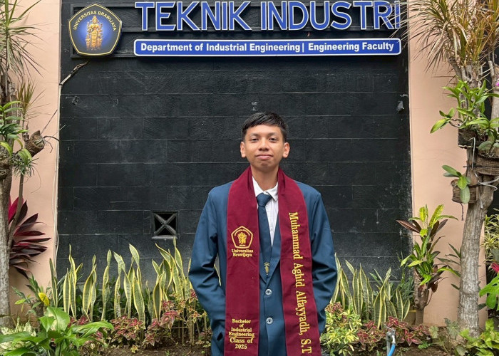 Wisudawan Terbaik FT UB Ciptakan Program Pencegah Kelelahan Mata, Turunkan Risiko hingga 27 Persen