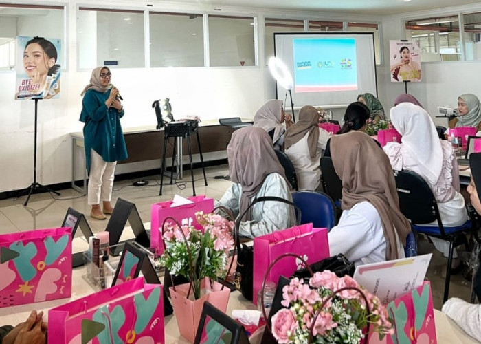 Latih Mahasiswa Berpenampilan Profesional, Prodi Pariwisata UM Gelar Beauty and Handsome Class