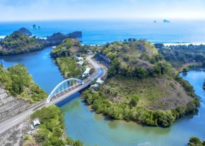 JLS Permudah Akses ke Pantai Bajulmati, Wisata Pesisir Selatan Malang Kian Ramai Dikunjungi