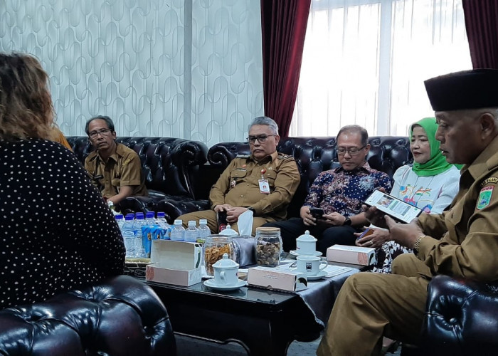 Bupati Malang Sambut Edukator Singapura, Dorong Pelajar Kuasai Bahasa Inggris untuk Bersaing Global