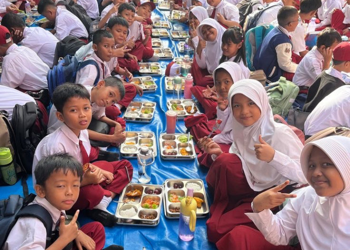 Putusan MK Dinilai Setengah Hati, Dana Pendidikan Masih Bisa Dipakai untuk MBG hingga 2027