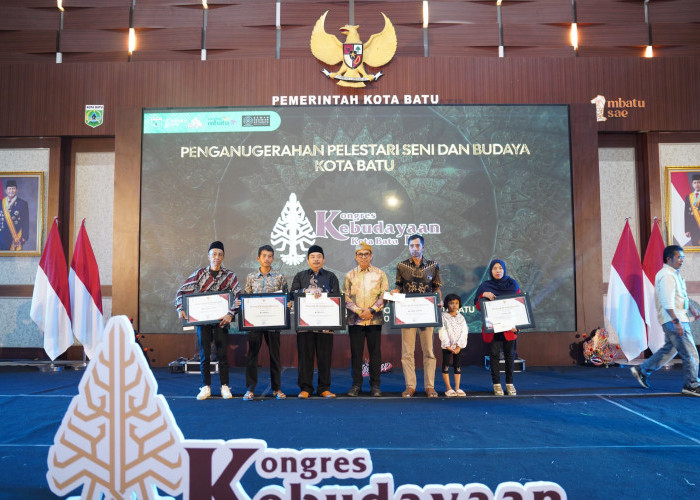 Tokoh Budaya Batu Diganjar Penghargaan, Jadi Teladan Pelestarian Warisan Leluhur
