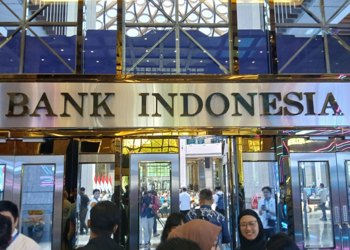 Berhari-hari Terpuruk, Rupiah Mulai Bangkit, Tekan Dolar AS ke Level Rp17.900 