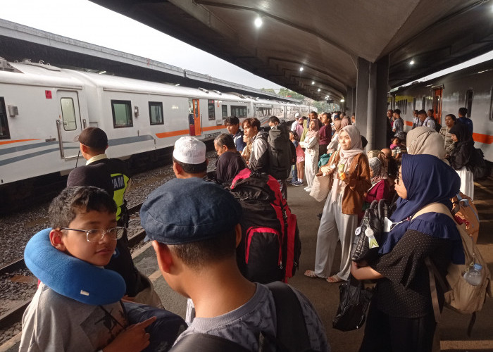 Stasiun Malang Layani 130 Ribu Lebih Penumpang Saat Libur Nataru 2024/2025