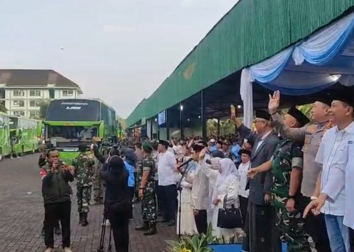 Jumat Hari Ini, Dua Kloter Jemaah Haji Kota Malang Resmi Diberangkatkan