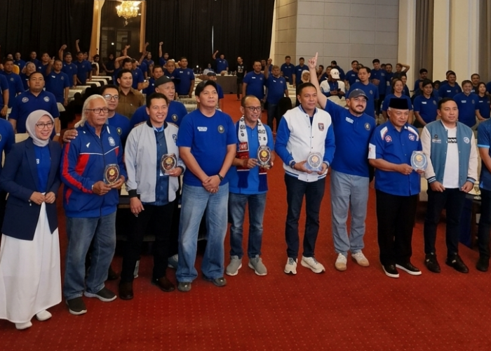 Bupati Malang Titip Pesan ke Pengurus Baru Aremania Utas, Jadilah Teladan Sepak Bola Indonesia
