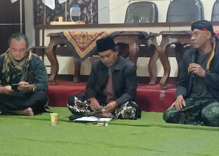 Refleksi Serat Wulangreh di Era Digital: Saat Pengetahuan Butuh Adab dan Kerendahan Hati 