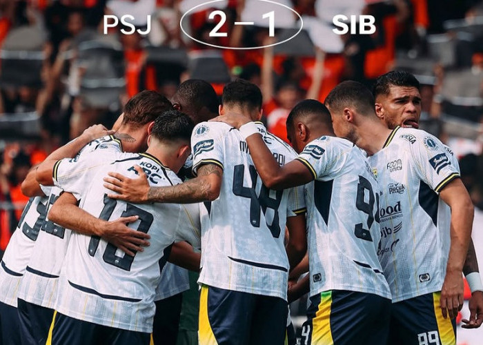 Persib Kalah 1-2 dari Persija di GBK, Gol Injury Time Jadi Penentu