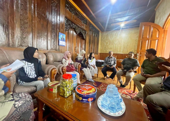 UM Gelar Program “Padusan Melek Digital, Cerdas Finansial!” untuk Gen Z Mojokerto