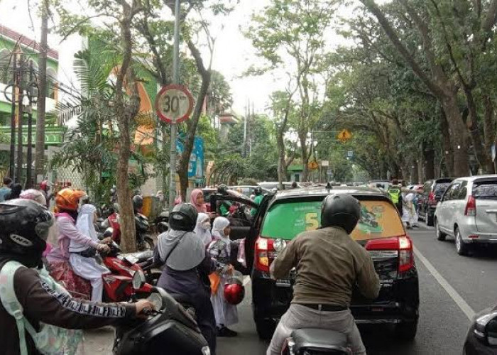Antisipasi Macet Hari Pertama Sekolah, Dishub dan Satlantas Siapkan Langkah di Titik Rawan Kota Malang