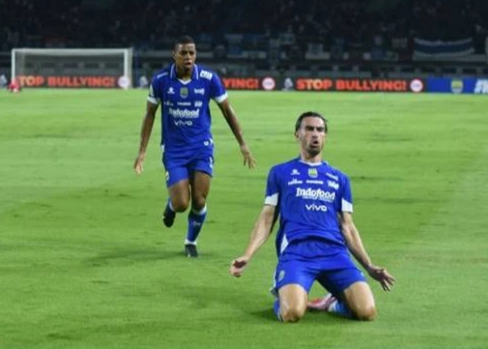 Persib Bandung Kukuh di Puncak Klasemen usai Kalahkan Persis 1-0