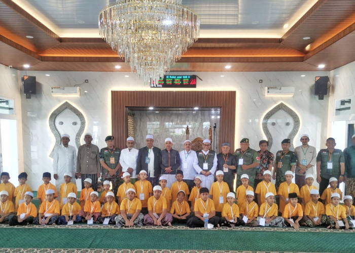 40 Anak Ikuti Khitan Anak Sholeh ke-13 di Lawang, Dapat Paket Lengkap hingga Uang Saku