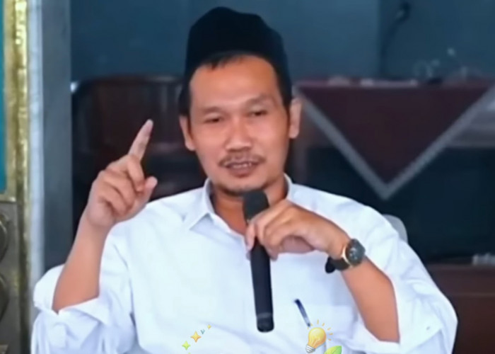 Gus Baha: Jangan Merasa Kalah, Orang yang Mencari Rezeki Halal Sedang Menjalankan Perintah Allah