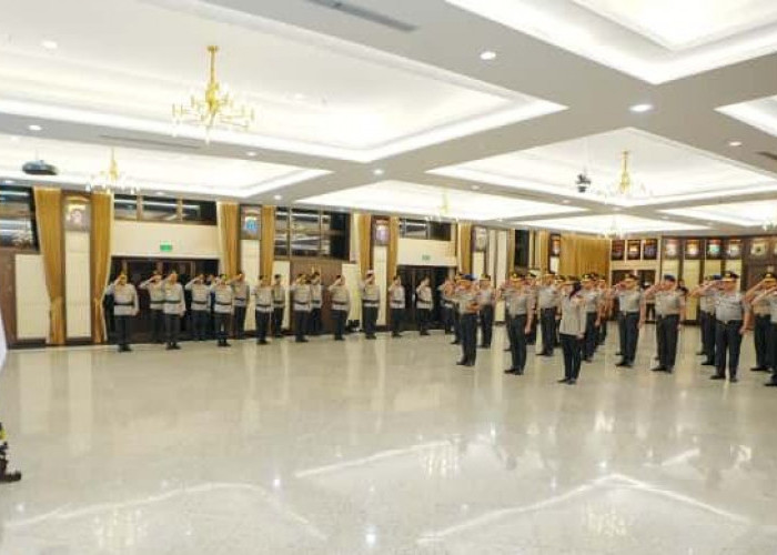 27 Perwira Tinggi Polri Naik Pangkat, 4 di antaranya Jadi Komjen