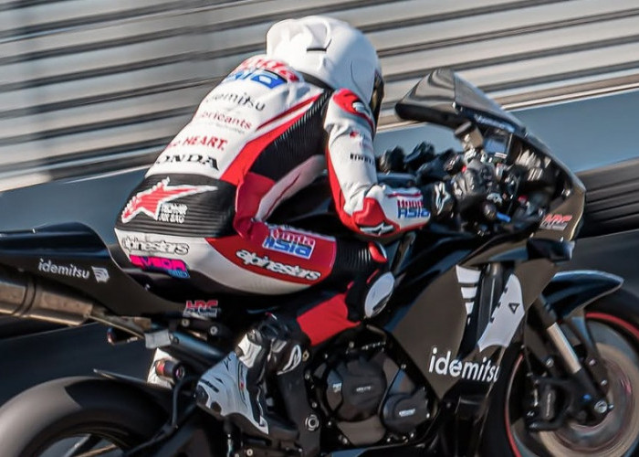 Veda Ega Dijaga Bodyguard Bak Superstar MotoGP, Honda Panik Ledakan Fans di Sirkuit Dunia