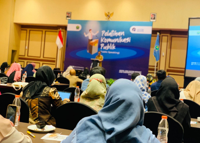 148 Warga Kota Malang Dilatih Kuasai Public Speaking, Dorong Kepercayaan Diri dan Literasi Komunikasi