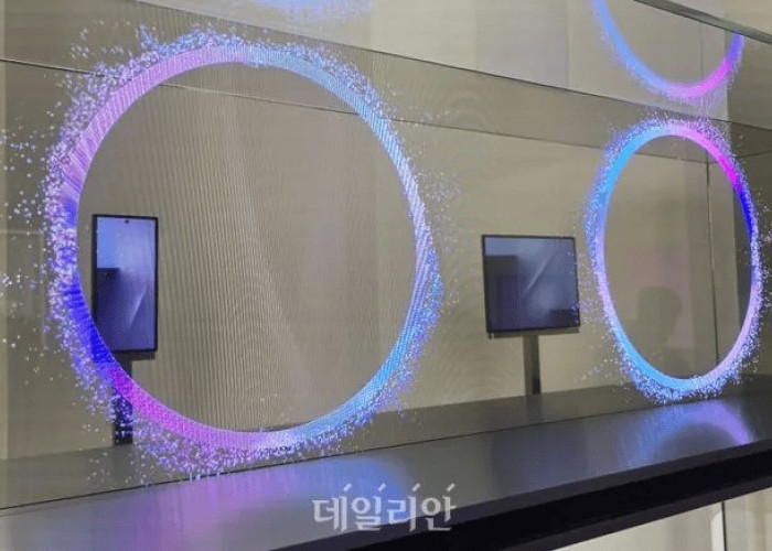 Ponsel Lipat Tiga Samsung Galaxy Z TriFold Bocor di Twitter