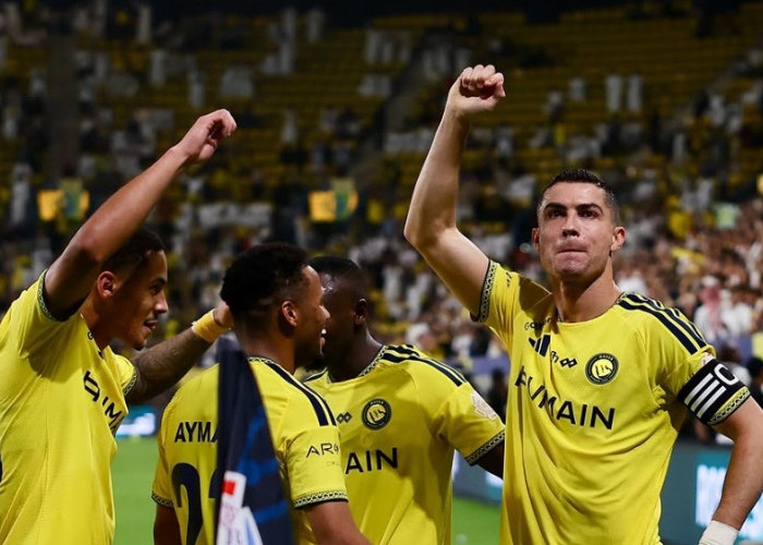 Cristiano Ronaldo Selangkah Lagi Cetak Sejarah, Hat-Trick ke Gawang Al Kholood Bikin Al Nassr Kejar Puncak