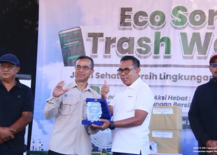Mahasiswa UM Luncurkan Website EcoSort, Solusi Digital Kelola Sampah di Desa Wisata Oro-Oro Ombo