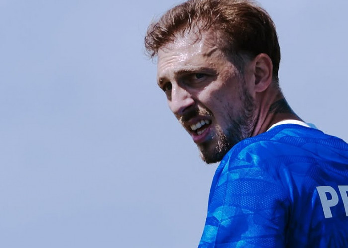 Bukan Sekadar Pengganti, Danijel Loncar Bawa Pengalaman Liga Eropa ke Persib