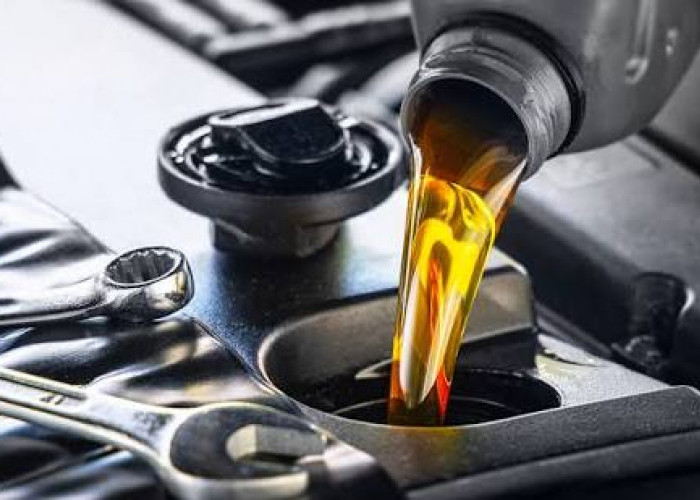 4 Tanda Oli Motor Harus Segera Diganti, Jangan Tunggu Mesin Rusak!