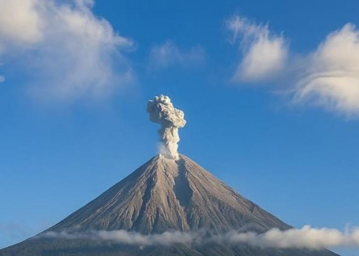 4 Gunung Api Indonesia Erupsi 9 September 2026, Ada Semeru dan Anak Krakatau