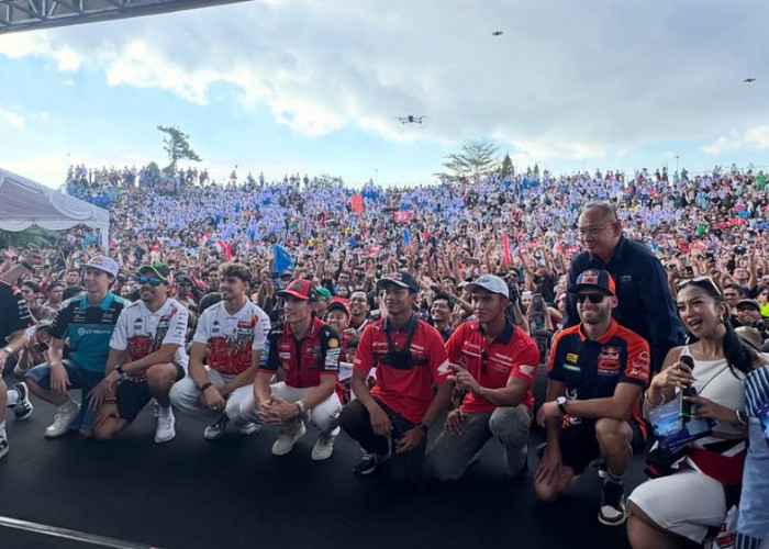 Bukan di Sirkuit, Marc Marquez hingga Veda Ega Pratama Bikin Jalanan Mataram Ramai