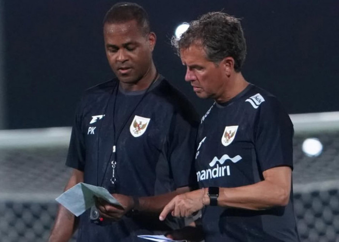 Nasib Kluivert di Ujung Tanduk: Alex Pastoor Dianggap Lebih Layak Pimpin Timnas Indonesia!