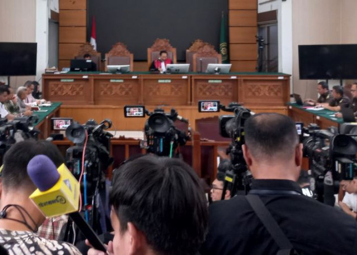 Tok! Hakim Tolak Praperadilan Nadiem Makarim, Status Tersangka Tetap Sah