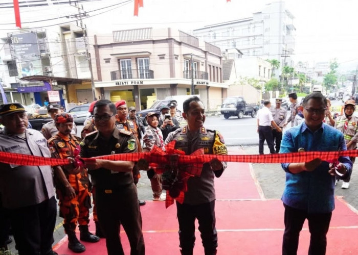 Operas Lilin Semeru di Batu Ditandai dengan Peresmian PAM Nataru di Batos