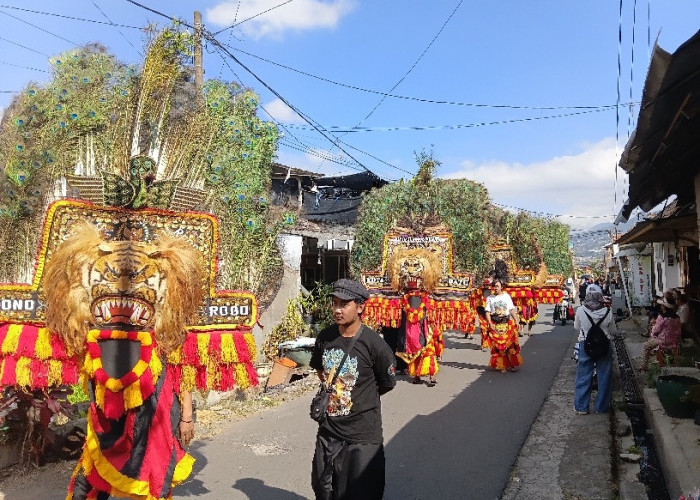 Lestarikan Tradisi Leluhur, Desa Sumberejo Kota Batu Gelar Kirab Lesung pada Selamatan Desa ke-116