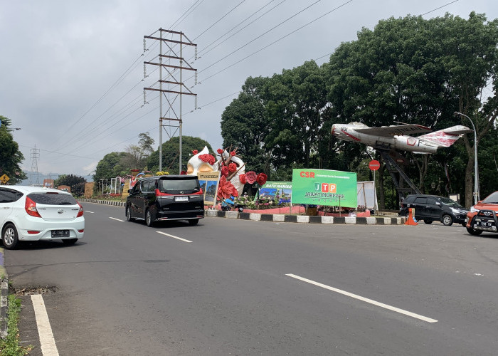 Lalu Lintas Jl Sultan Agung Kota Batu Ramai Lancar Minggu Siang, Sabtu Malam Padat